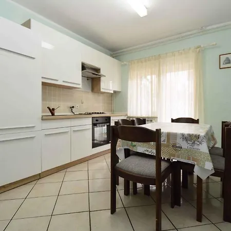Appartement In Pula/istrien 11285 *